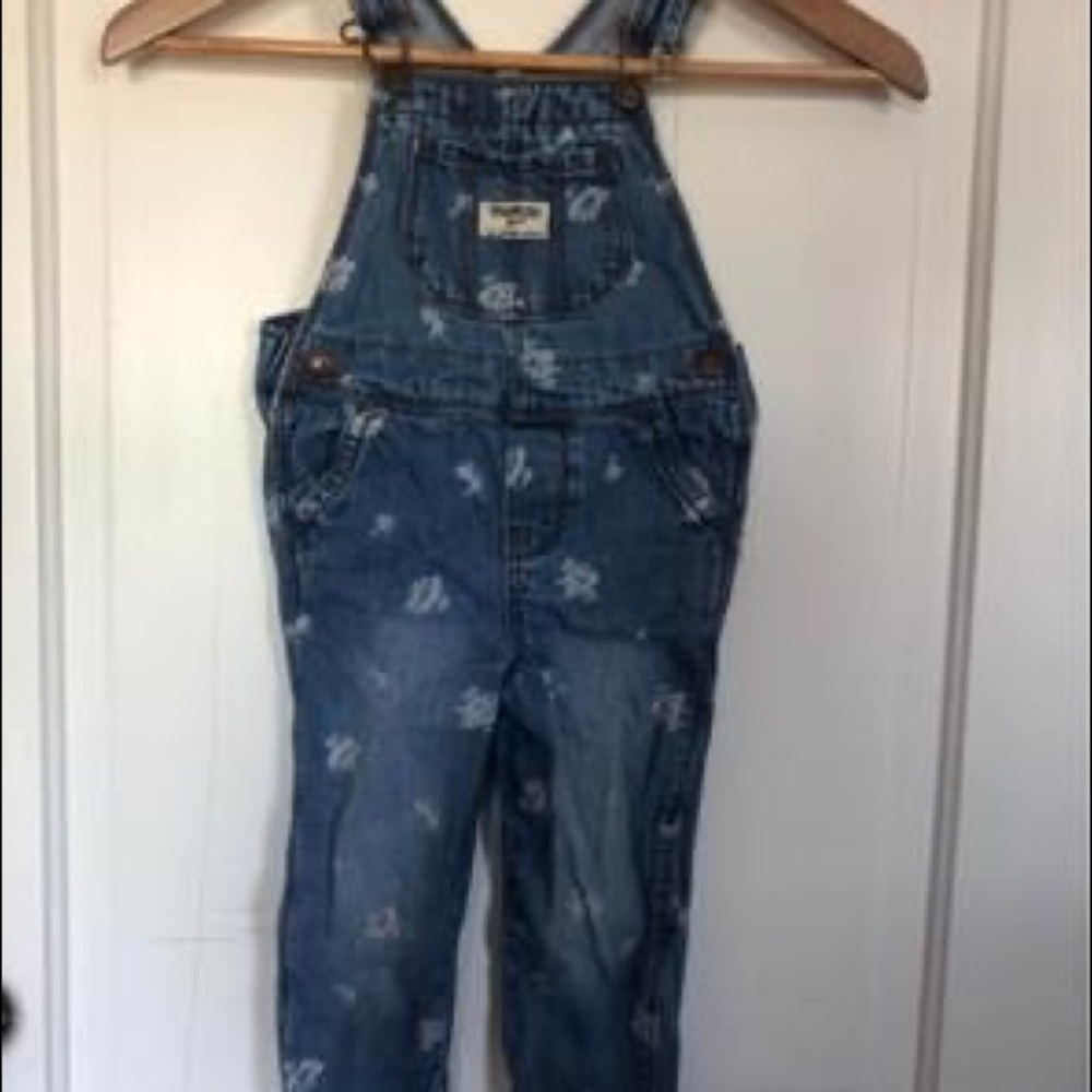 2T Girls Oshkosh B’gosh Overalls